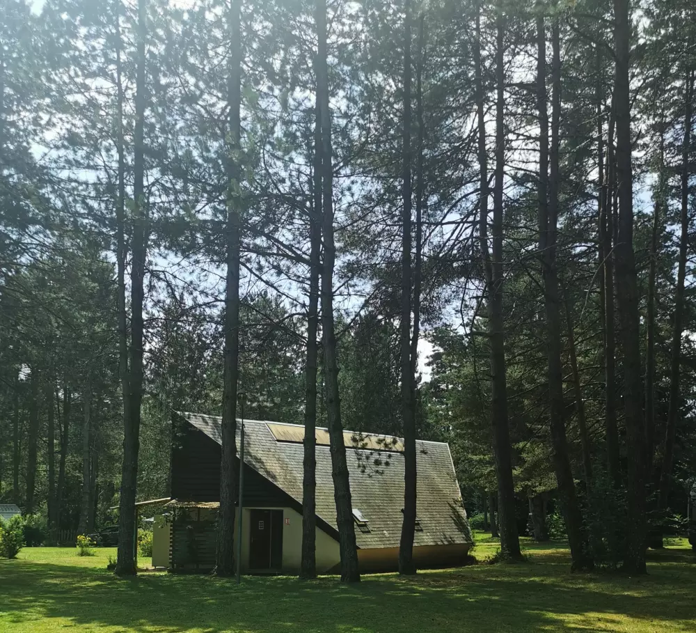 Campingplatz Les Sapins de Correze 3 Sterne★★★
