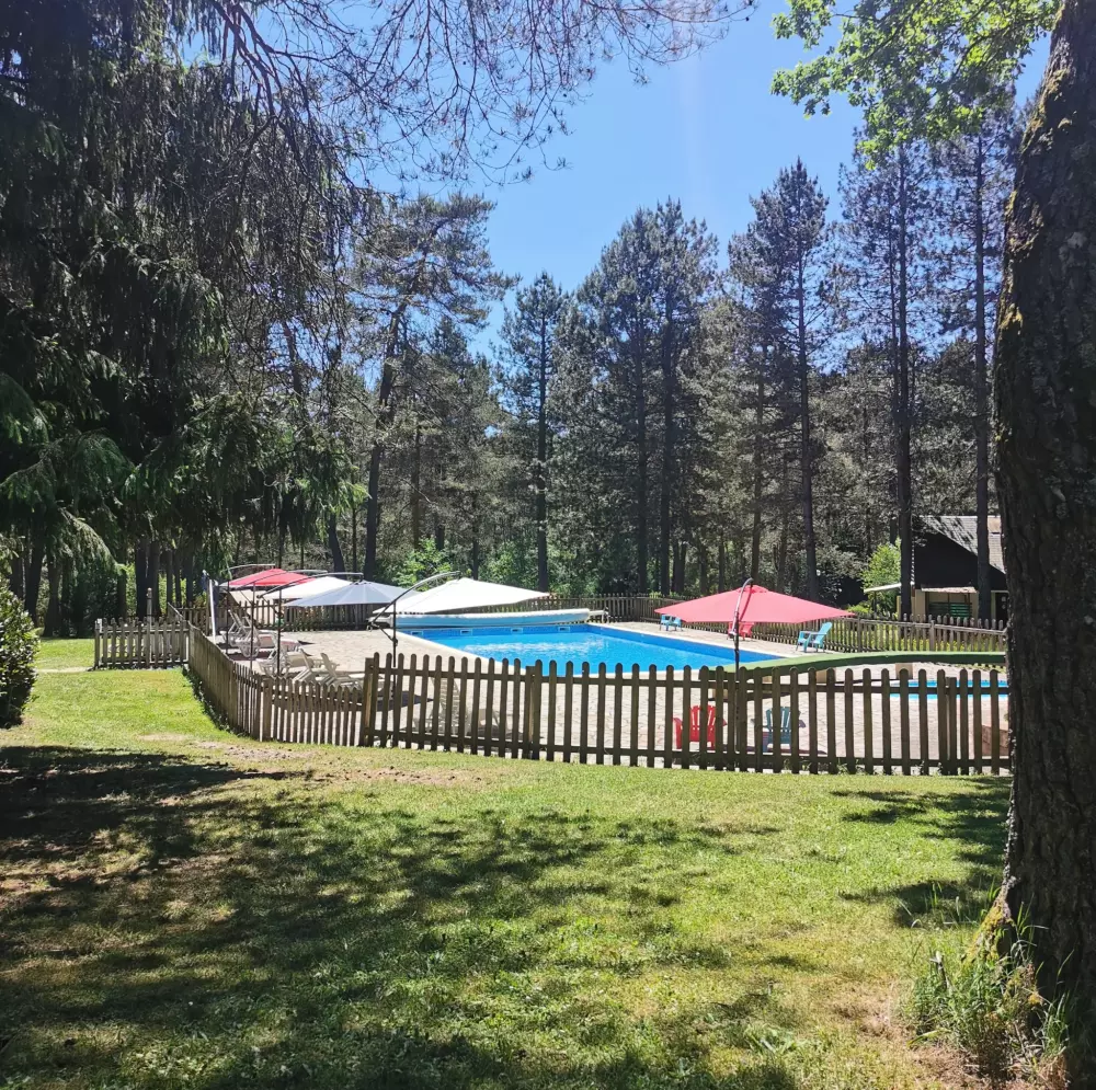 Campingplatz Les Sapins de Correze 3 Sterne★★★