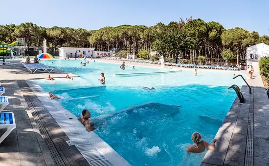 Camping Neptuno***