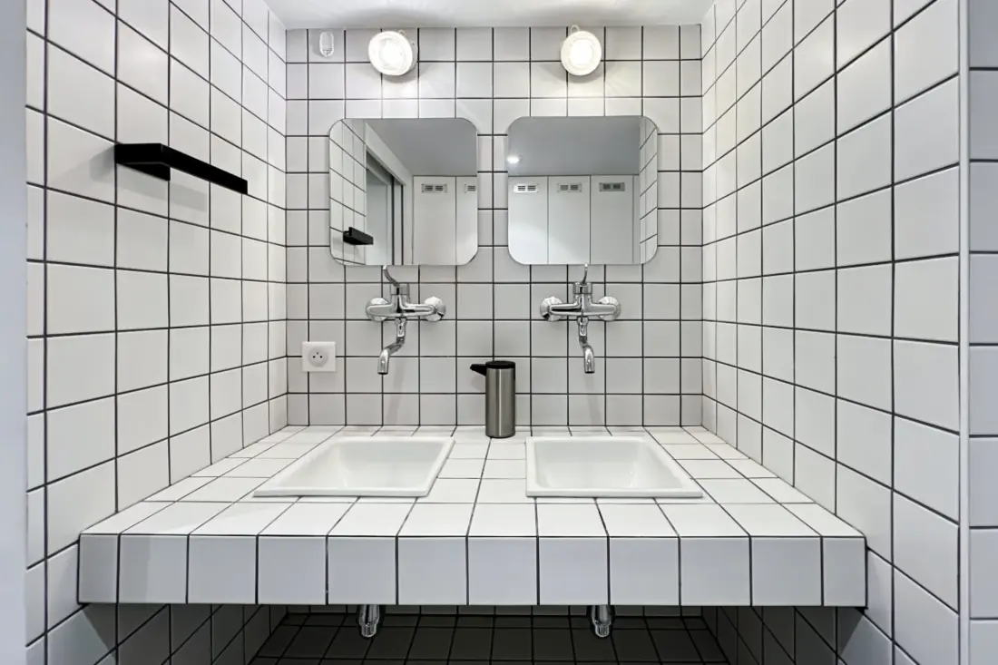 Charmant Atypische Appartement - Treinstation Oost