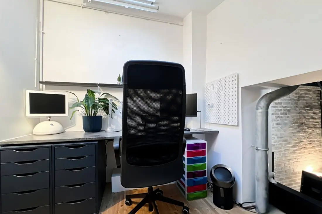 Charmant Atypische Appartement - Treinstation Oost
