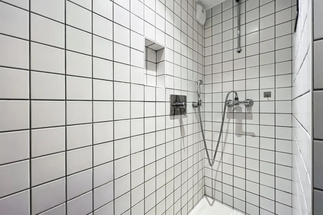 Charmant Atypische Appartement - Treinstation Oost