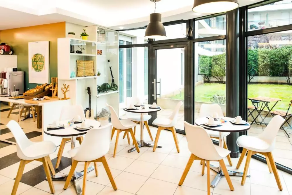 Aparthotel Adagio acceso Vanves Porte de Châtillon3 Estrellas★★★