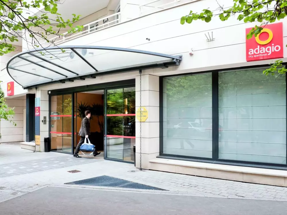 Aparthotel Adagio La Défense Le Parc4 Sterren★★★★