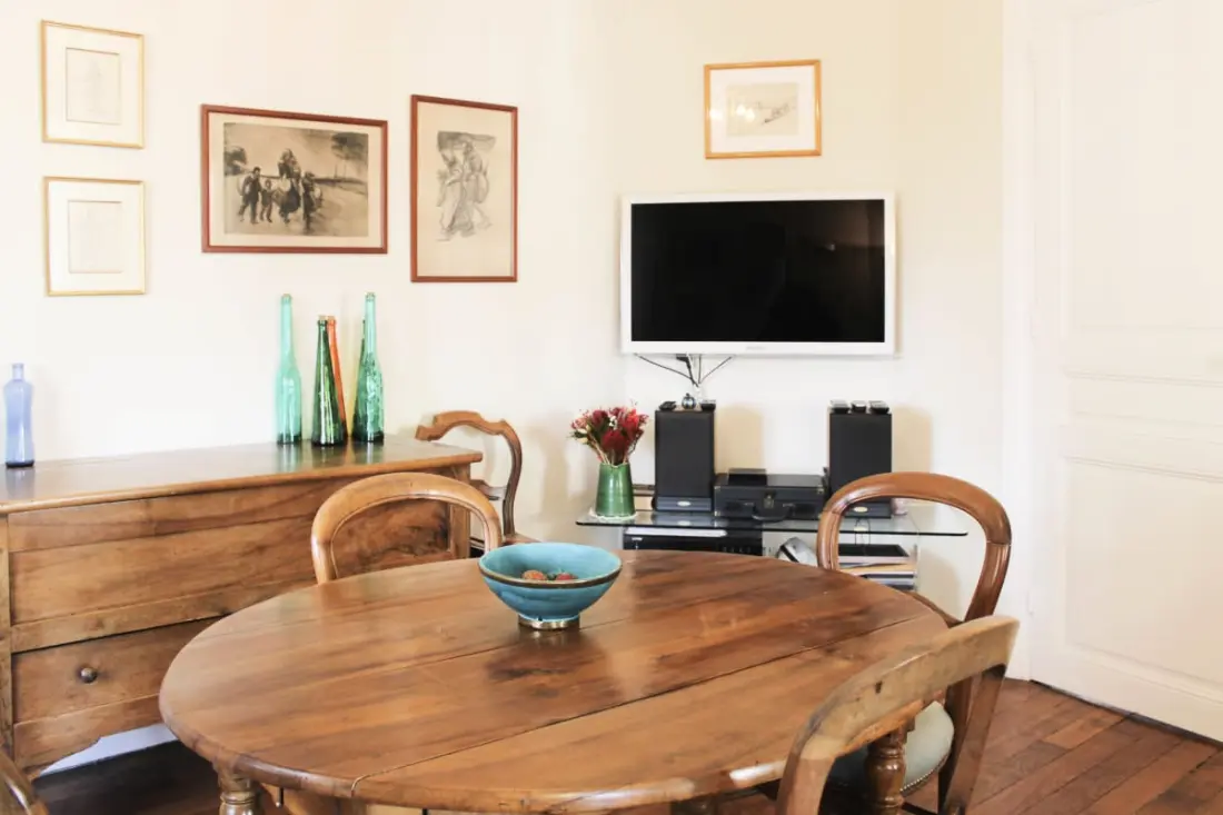 Tijdloos appartement in een Hausmanian gebouw