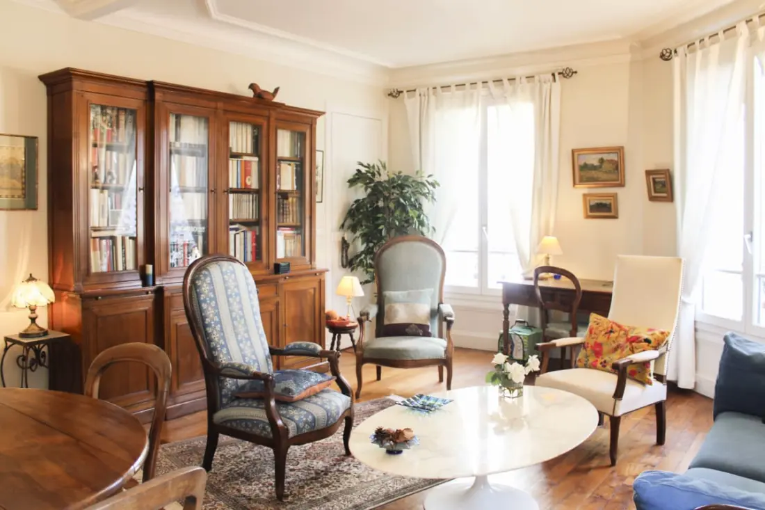 Tijdloos appartement in een Hausmanian gebouw