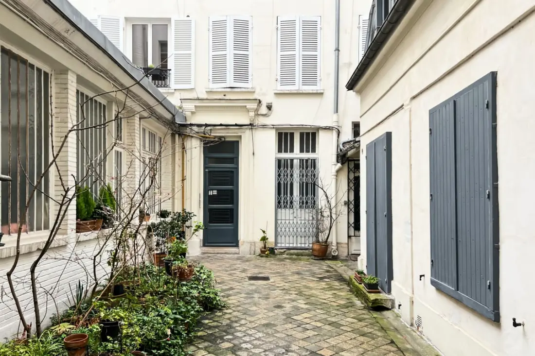 Charmant Atypische Appartement - Treinstation Oost