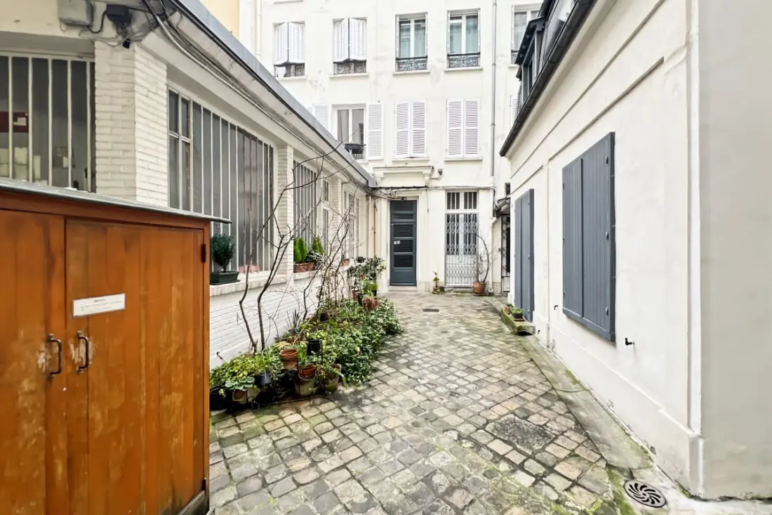 Charmant Atypische Appartement - Treinstation Oost
