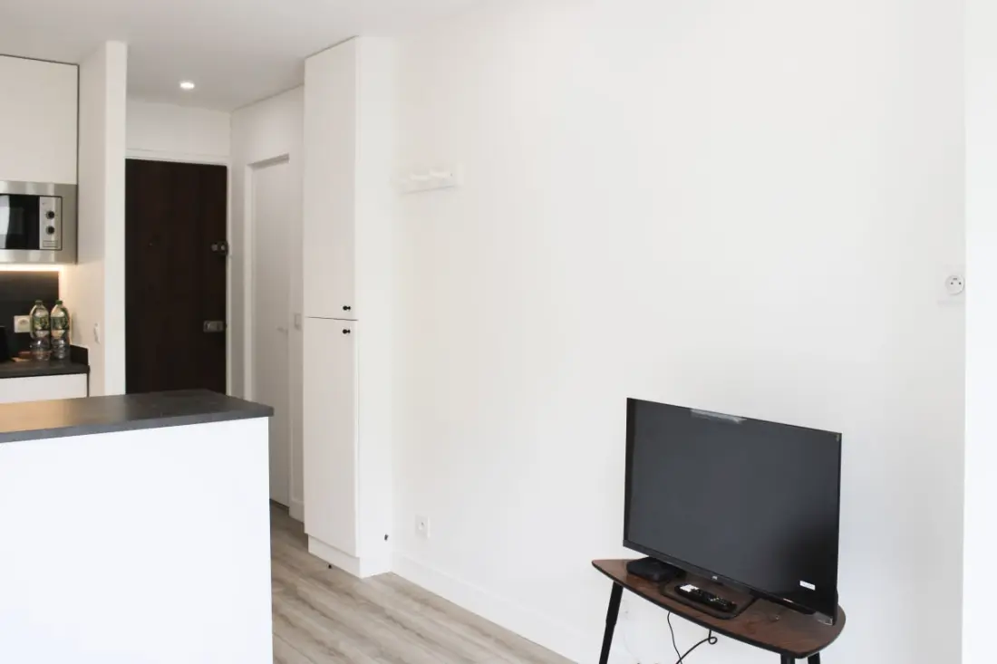 Charmant Studio Avec Terrasse à Paris Le 11e