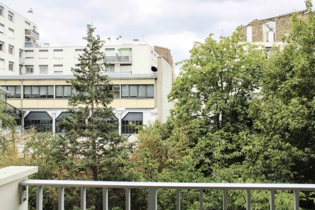 Charmant Studio Avec Terrasse à Paris Le 11e