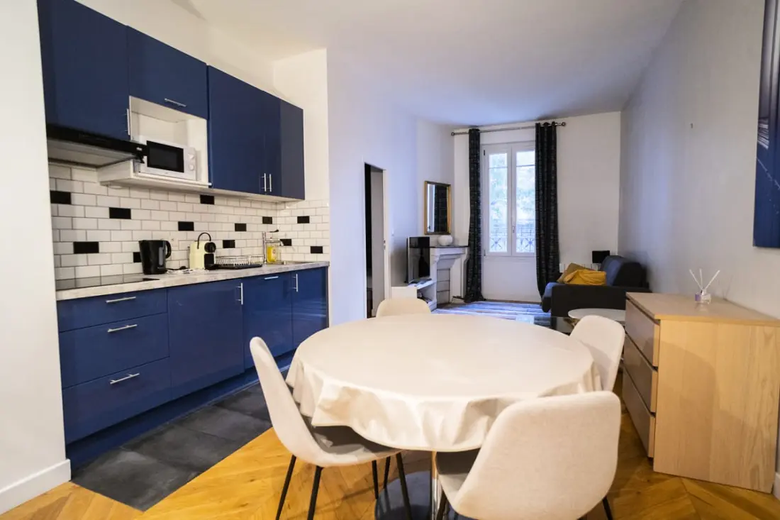 Bel Appt in Vlakbij Montmartre