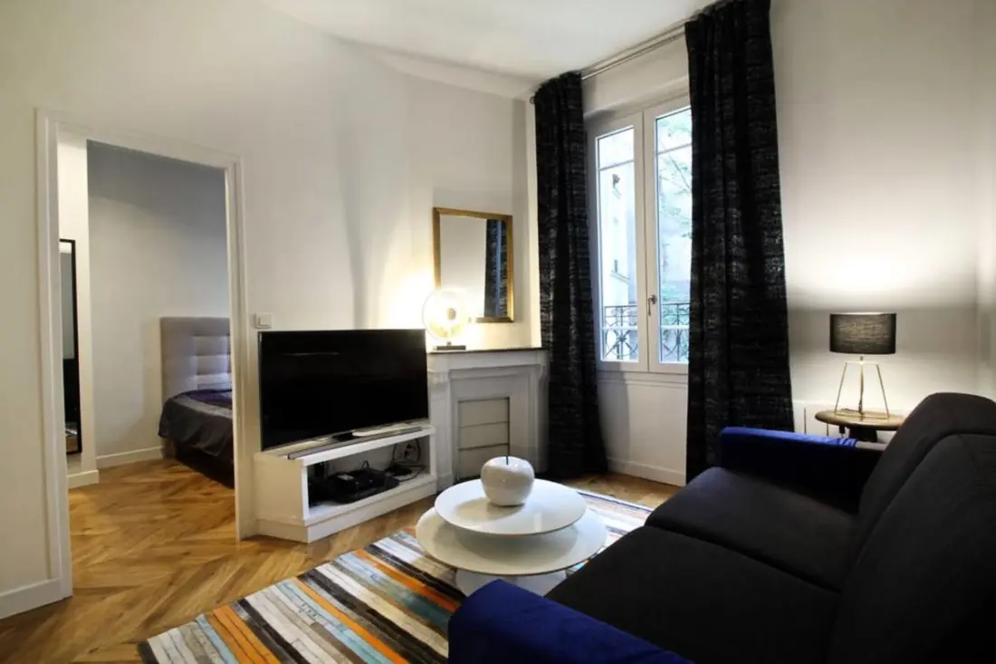 Bel Appt in Vlakbij Montmartre
