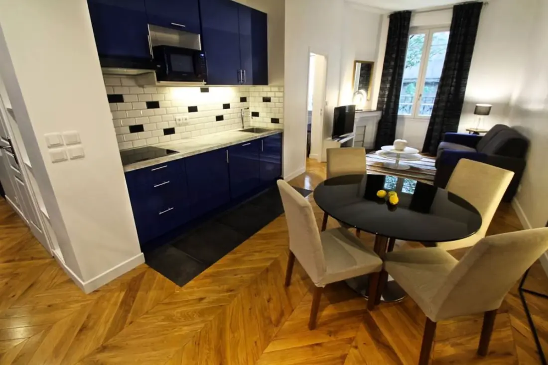 Bel Appt in Vlakbij Montmartre