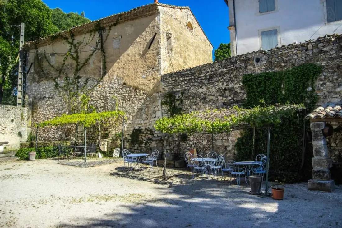 Superb Provencal Mas with fűtött medence