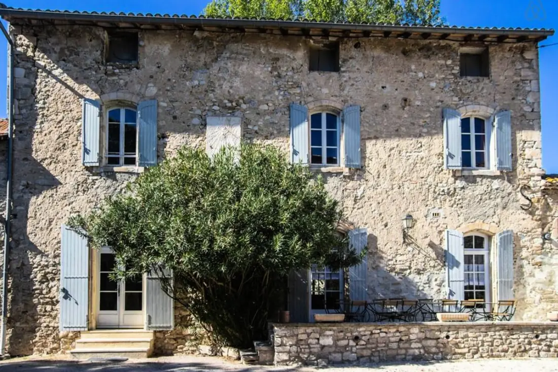 Superb Provencal Mas with fűtött medence