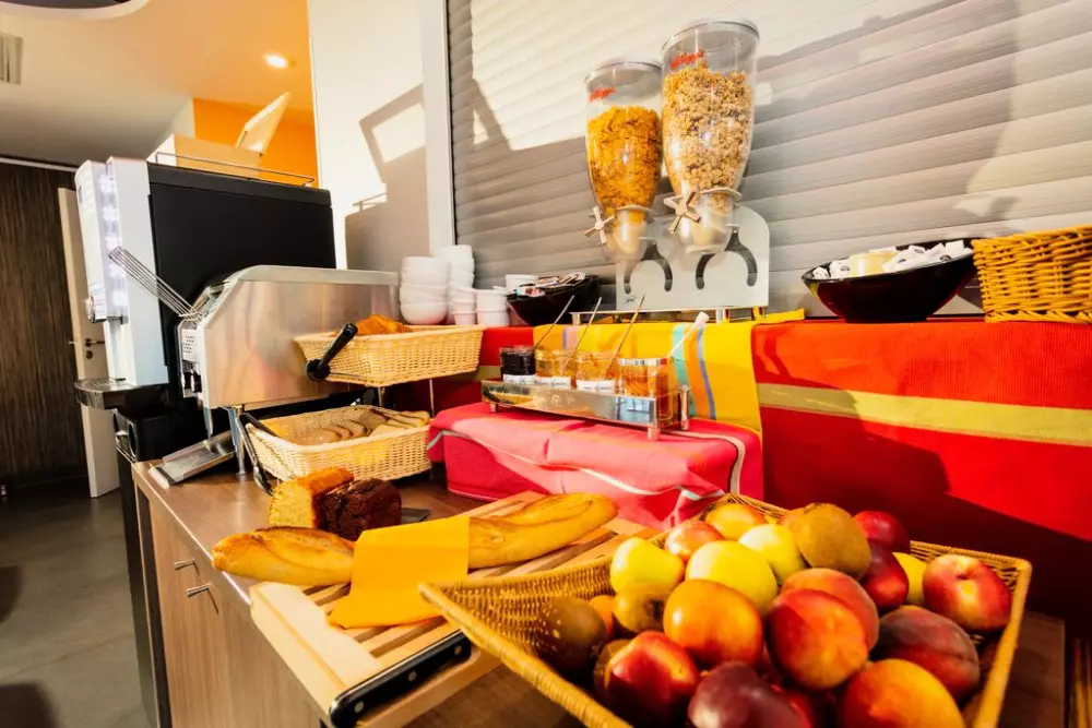 Apart Hotel Mer & Golf City Perpignan Centre 3 Estrellas★★★