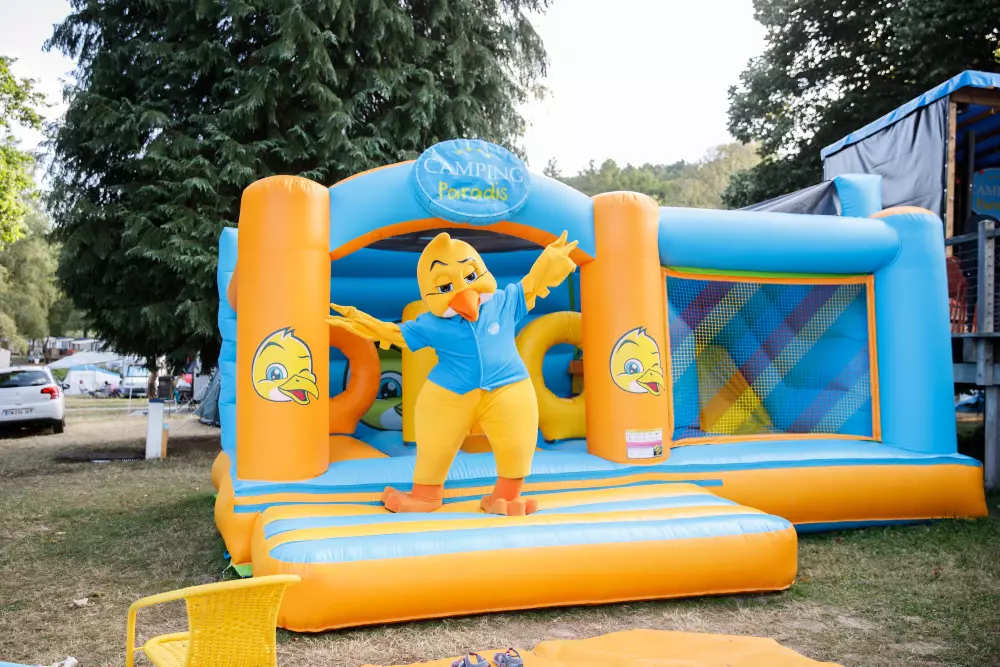 Camping Paradis les 2 er ude af stand.