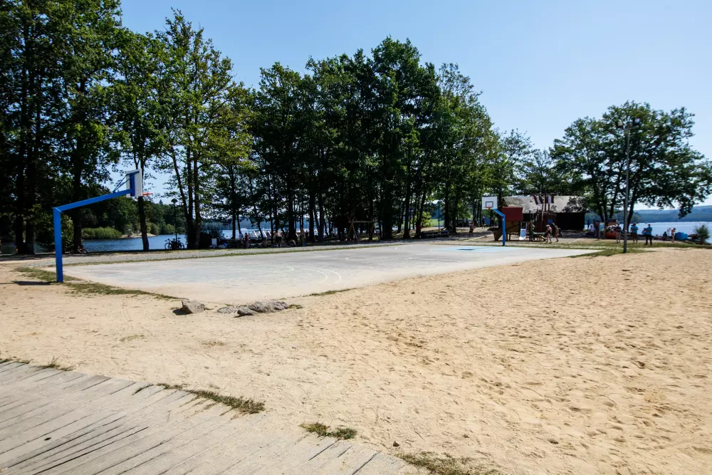 Camping Paradis les 2 er ude af stand.