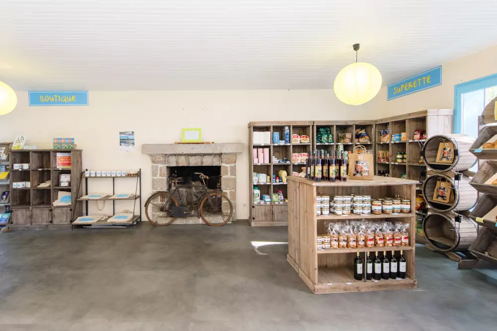 Camping Paradis les 2 er ude af stand.