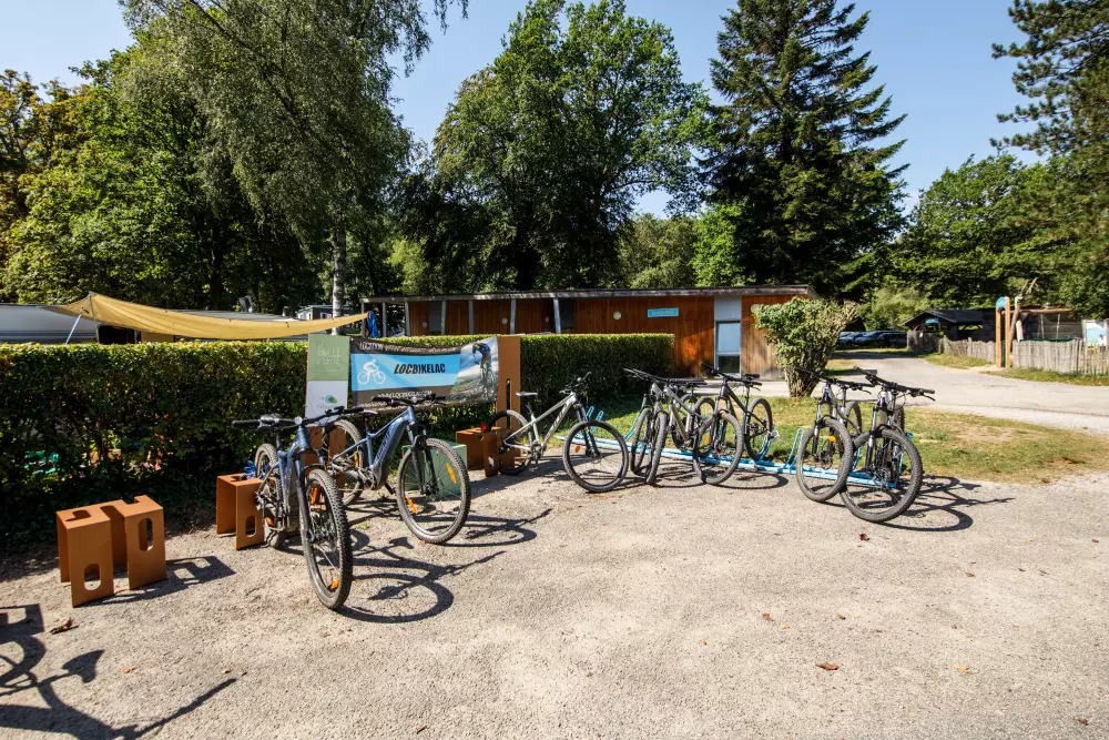 Camping Paradis les 2 er ude af stand.