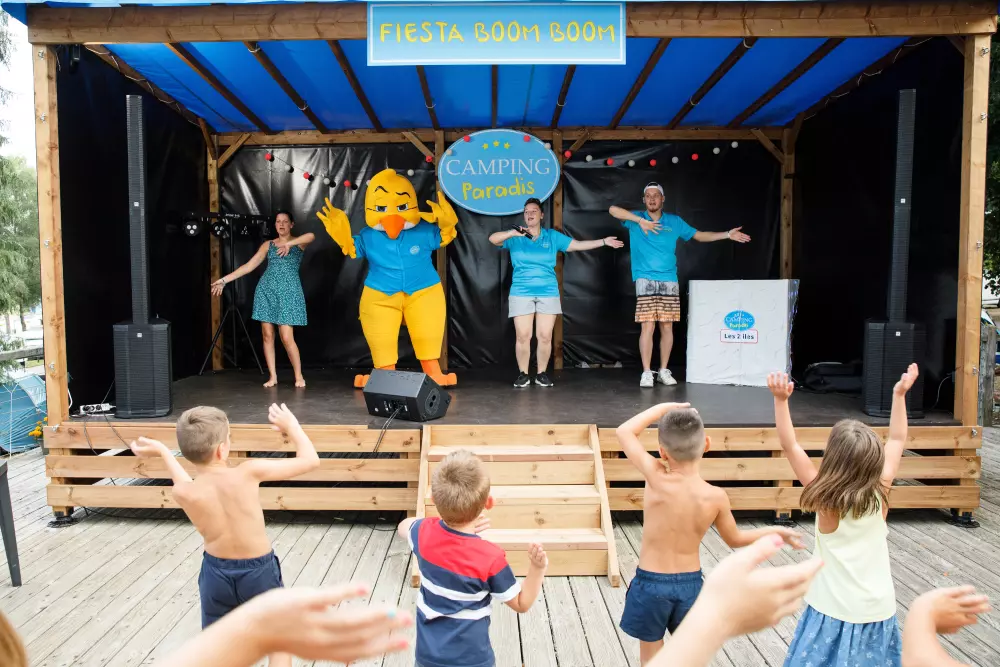 Camping Paradis les 2 er ude af stand.