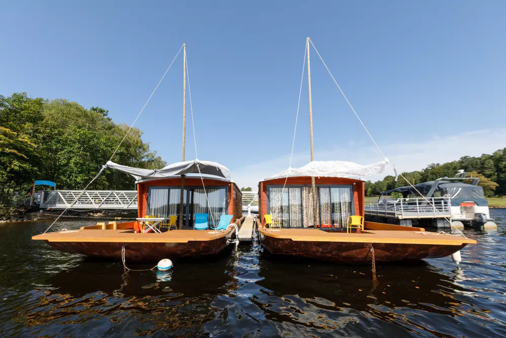 Camping Paradis les 2 er ude af stand.