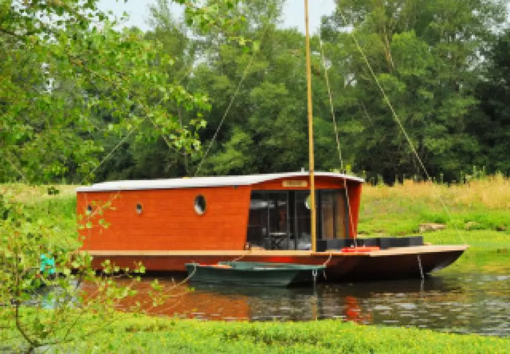 Camping Paradis les 2 er ude af stand.