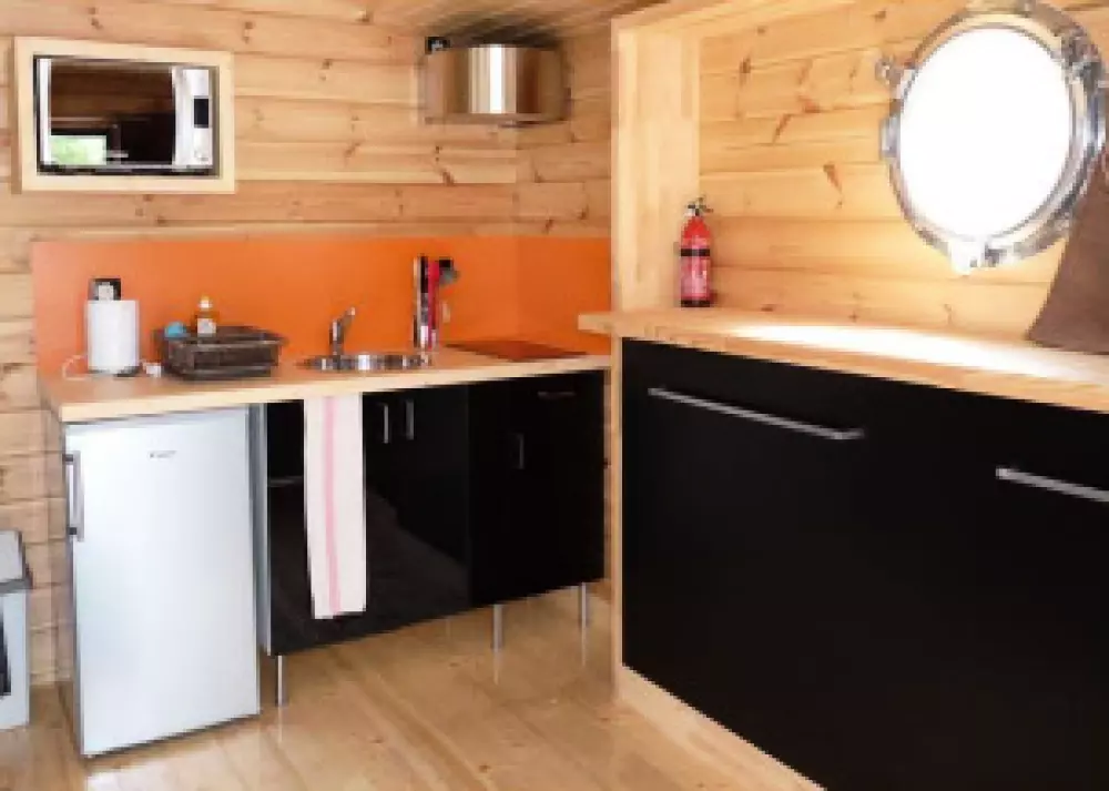 Camping Paradis les 2 er ude af stand.