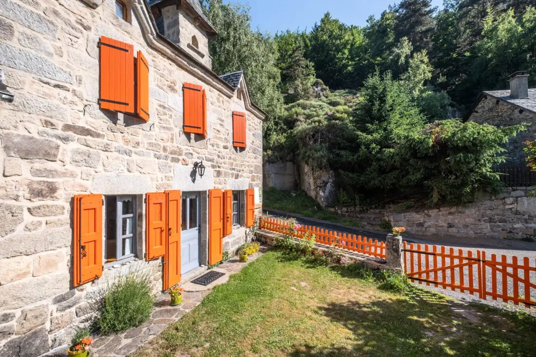 Gîte de France Die chambon Mühle 6/8 pers 3 Ohren