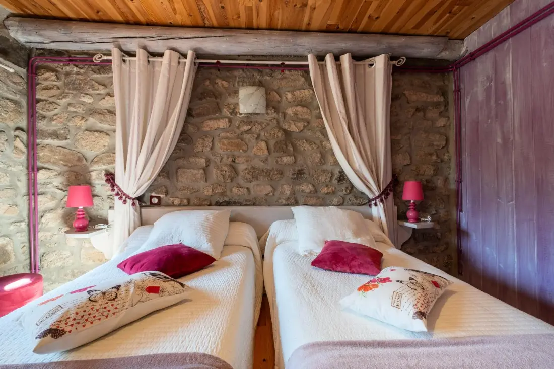Gîte de France Die chambon Mühle 6/8 pers 3 Ohren