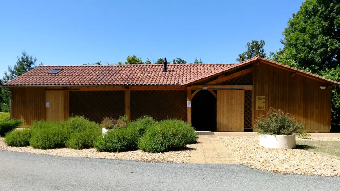 CAMPING THE FORET 3 Estrellas★★★