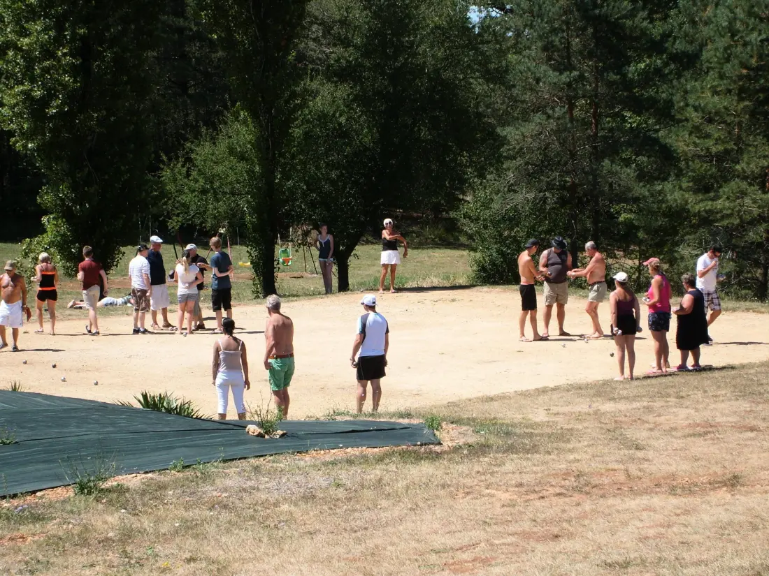 CAMPING THE FORET 3 Estrellas★★★