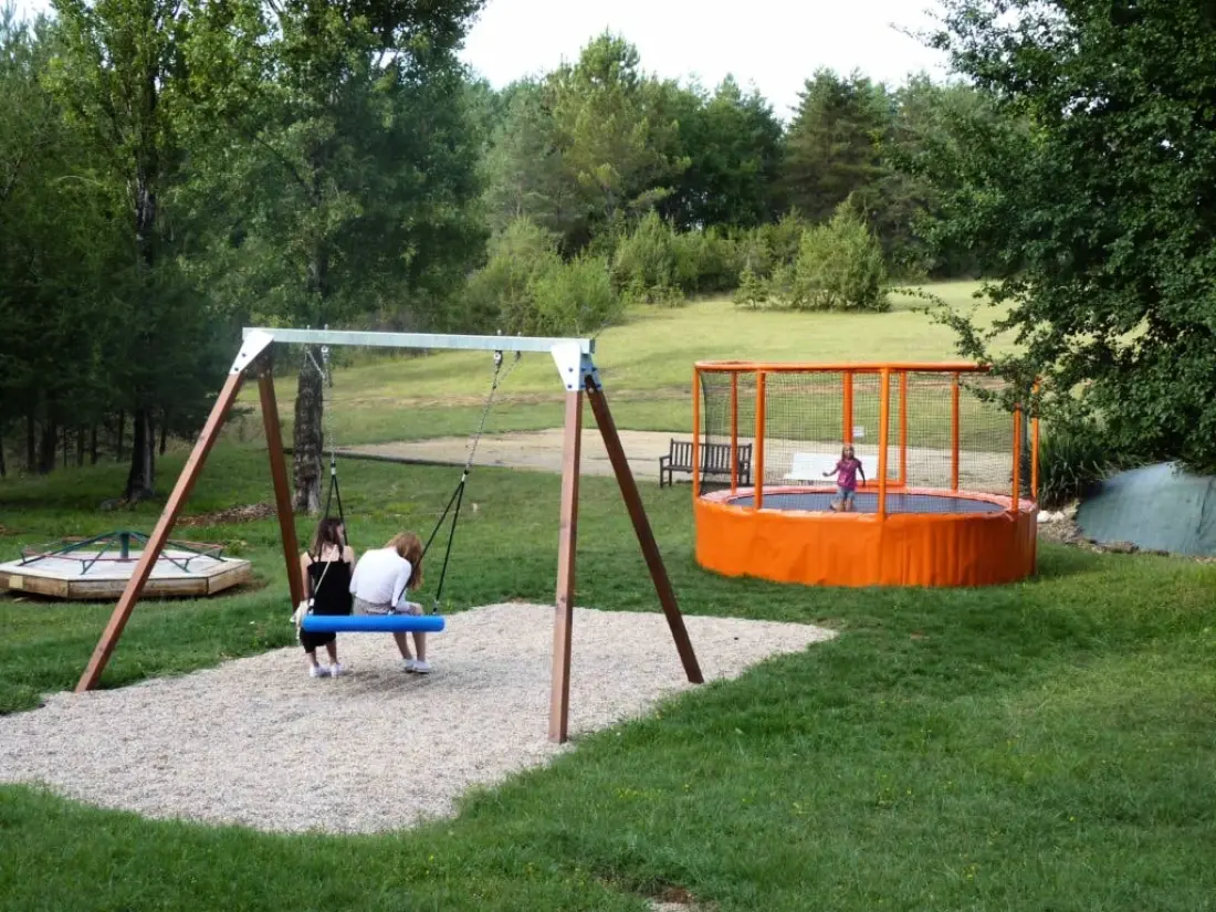 CAMPING THE FORET 3 Estrellas★★★
