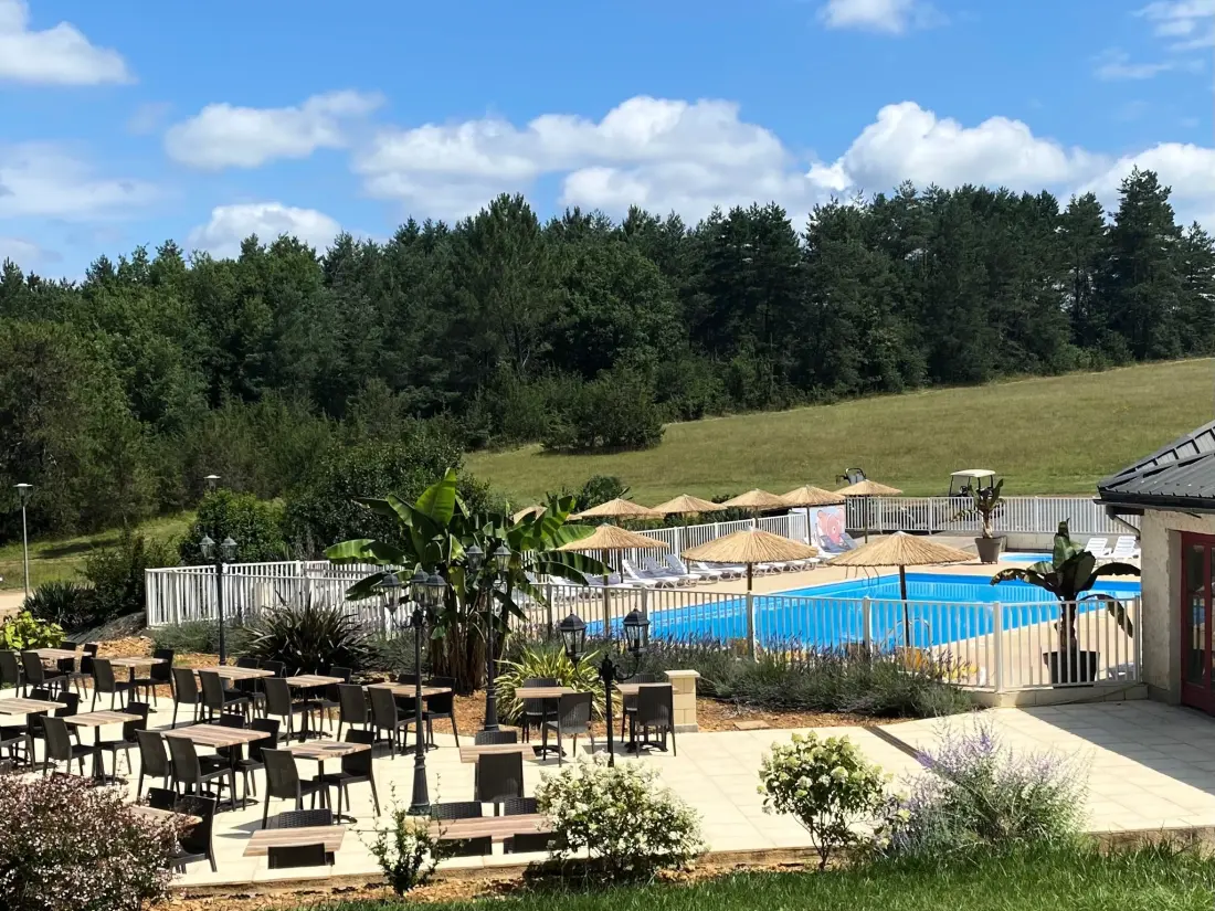 CAMPING THE FORET 3 Estrellas★★★