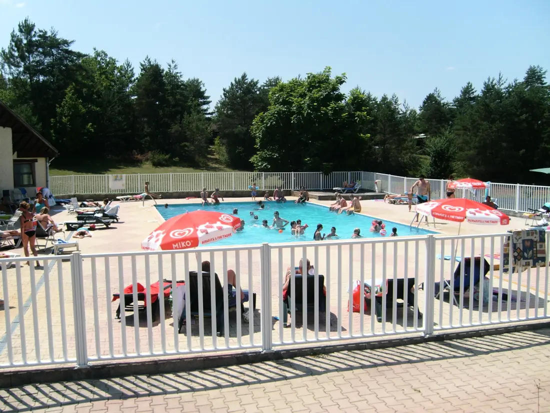 CAMPING THE FORET 3 Estrellas★★★