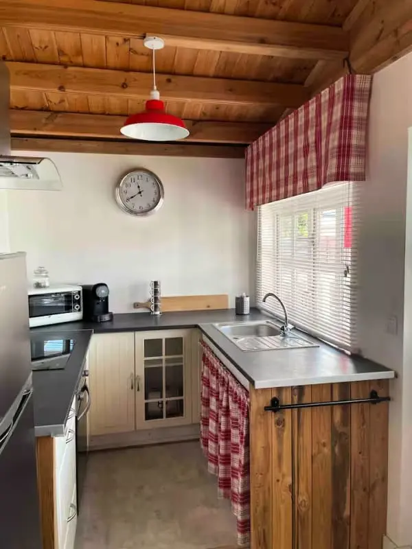 Chalet Gris De Pissos, Swimming pool and nature