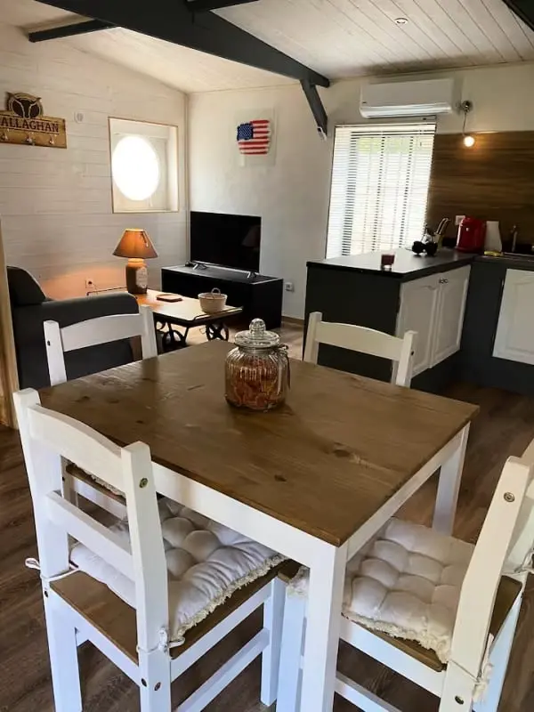 Le Chalet Rouge à Pissos