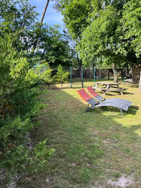 Le Chalet Rouge à Pissos