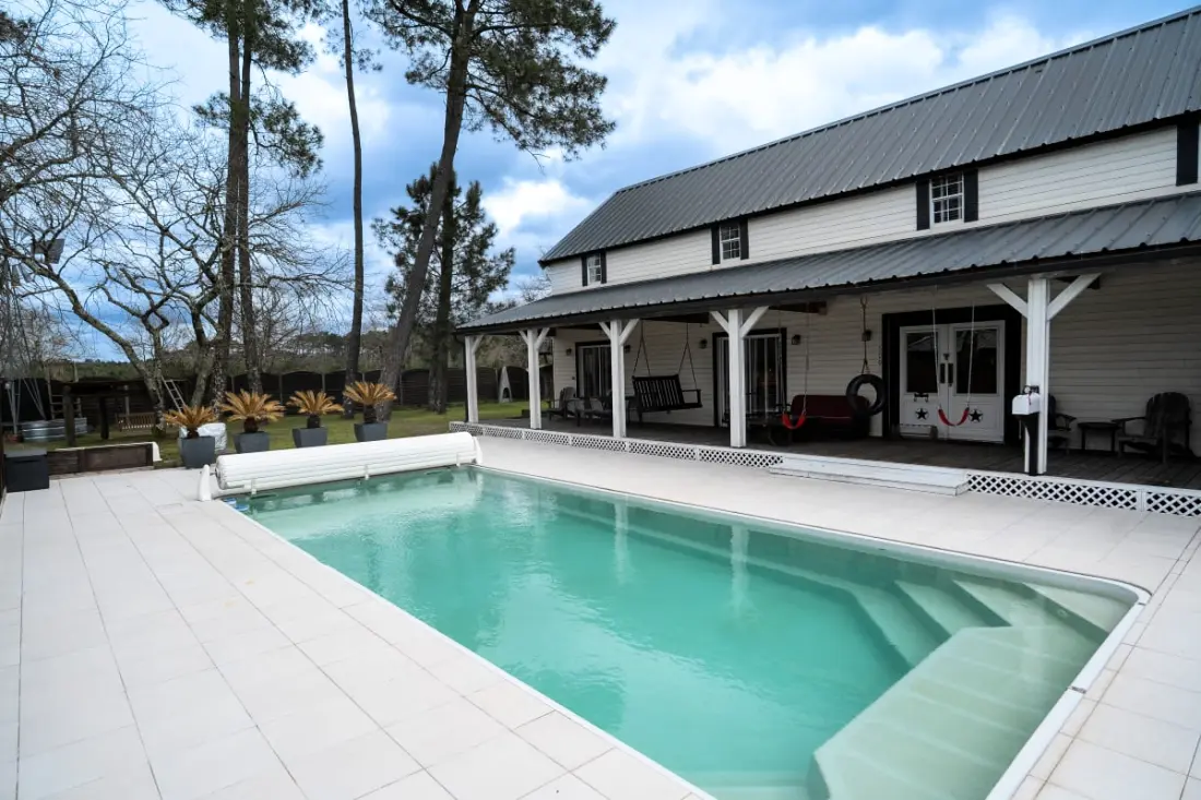 Résidence 14pers - Piscine &amp; Jacuzzi - 40min Des Plages