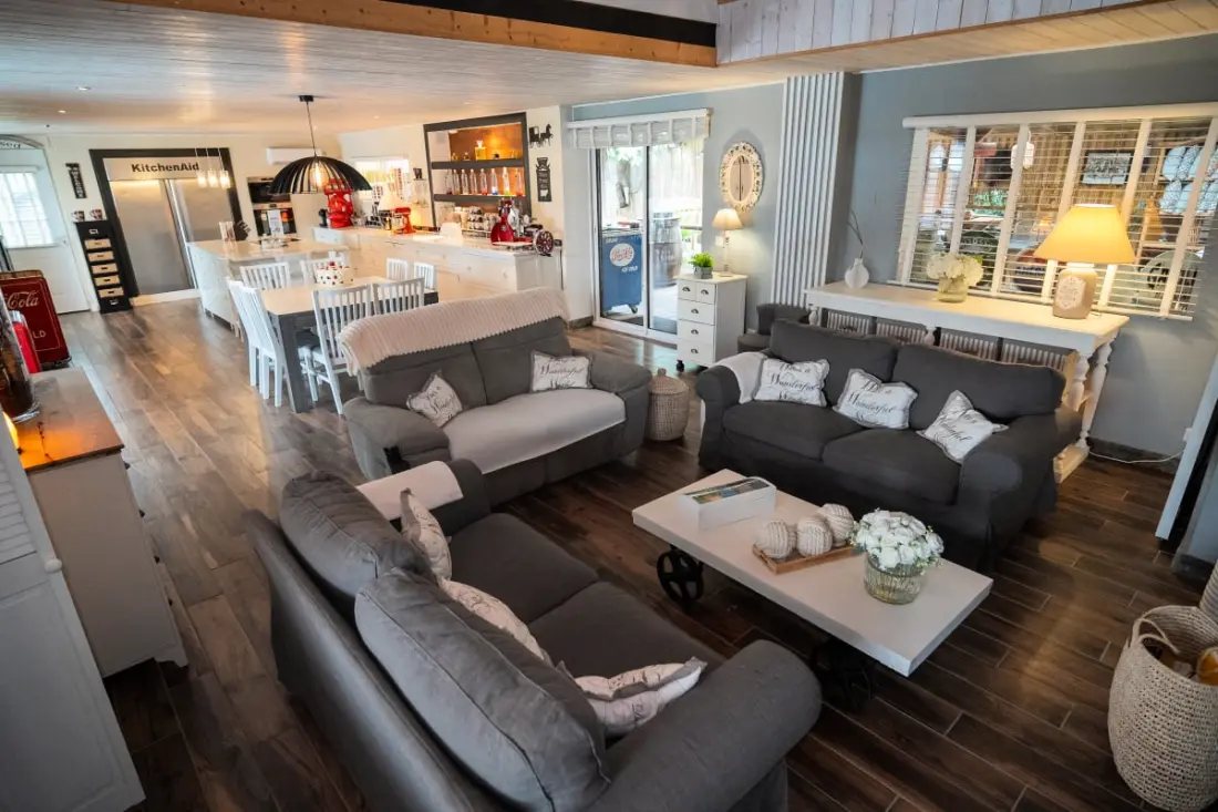 Résidence 14pers - Piscine &amp; Jacuzzi - 40min Des Plages