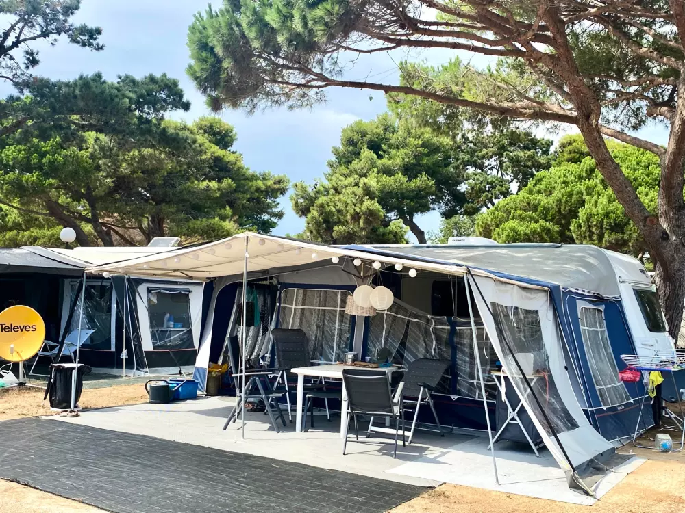 Camping Vall d 'Or 3 Gwiazdy★★★ 3 Gwiazdy★★★ 3 Gwiazdy★★★