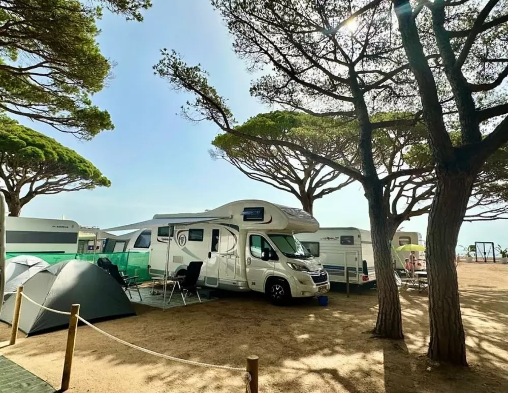 Camping Vall d 'Or 3 Gwiazdy★★★ 3 Gwiazdy★★★ 3 Gwiazdy★★★