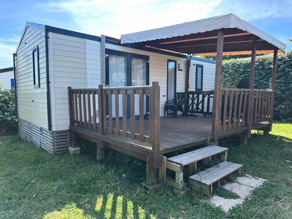 Flower Camping La Pointe du Talud 4 Sterren★★★★