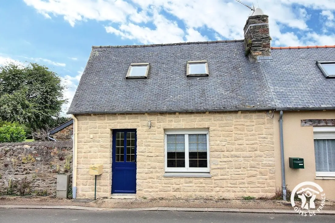 Gîte de France Le petit ploëzalais 2 épis