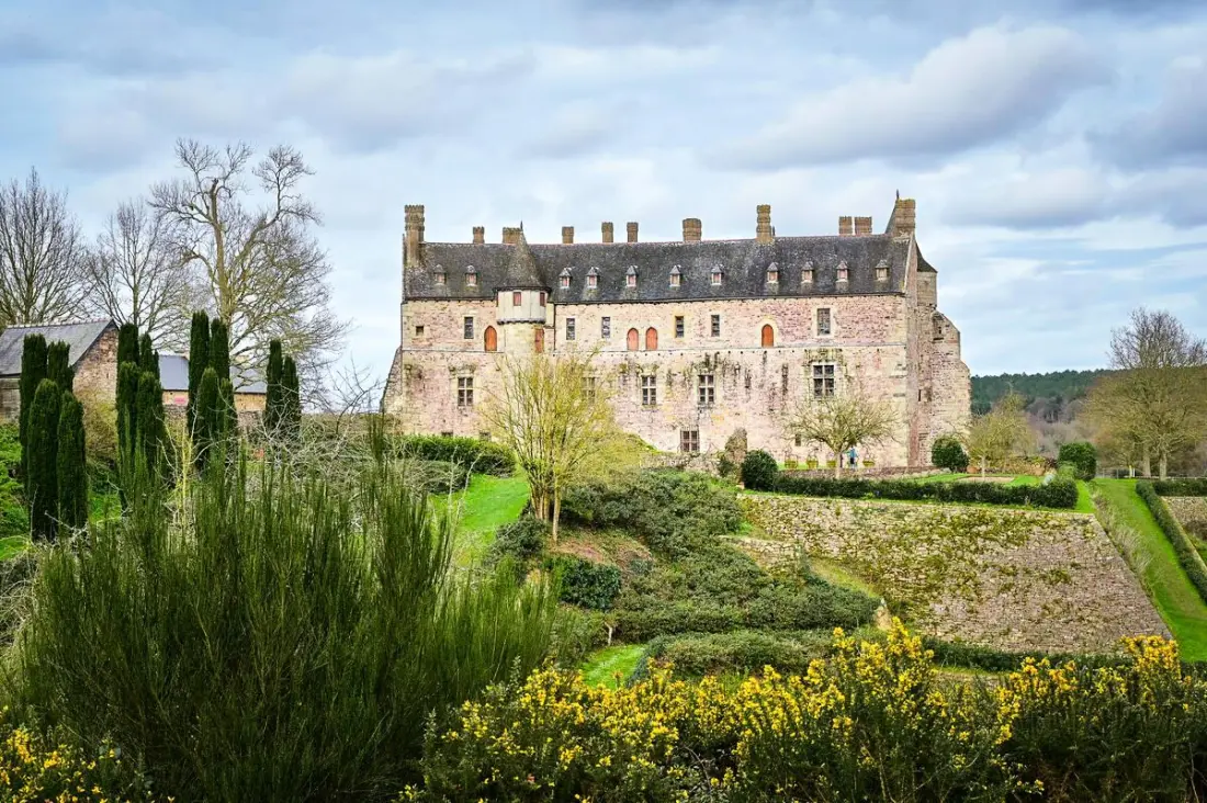 Gîte de France Le petit ploëzalais 2 épis