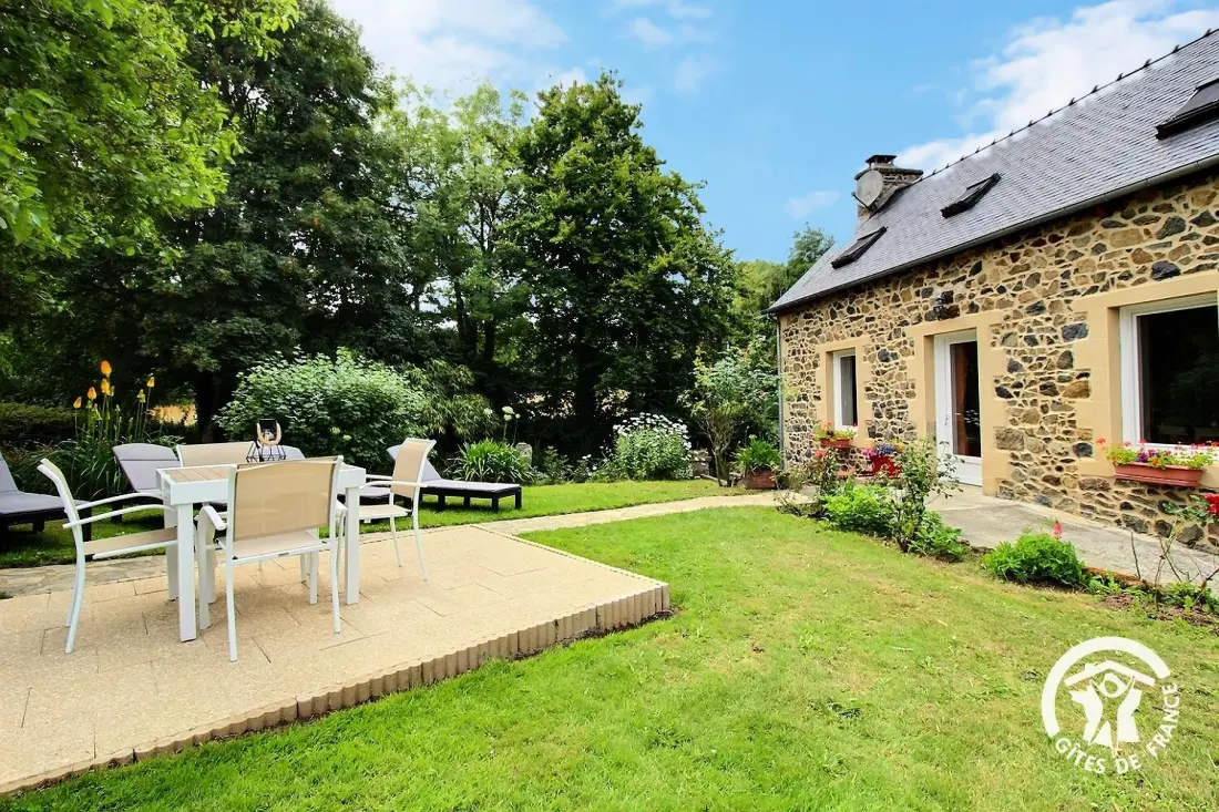 Gîte de France Onder de walnoot 2 aren