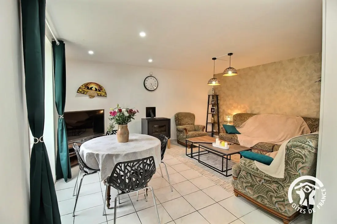 Gîte de France Onder de walnoot 2 aren