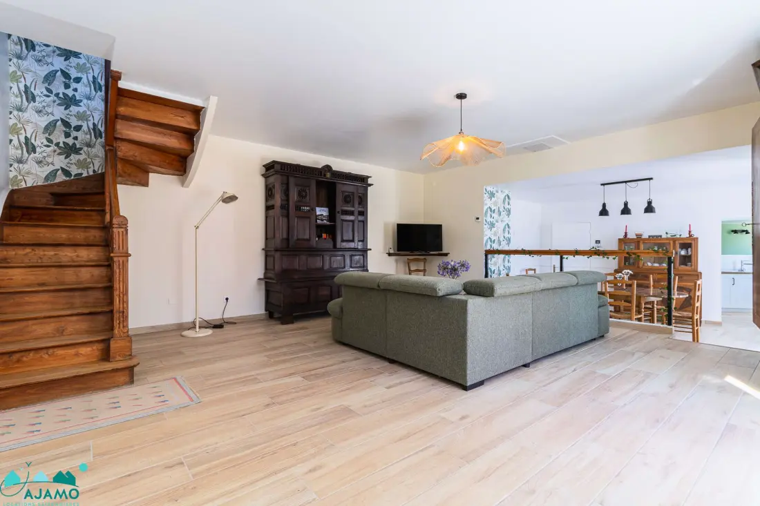 Residence 215-plural