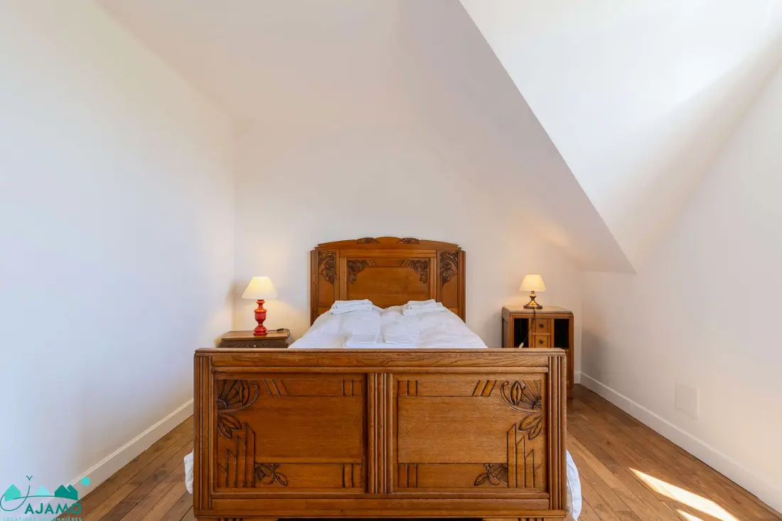 Residence 215-plural
