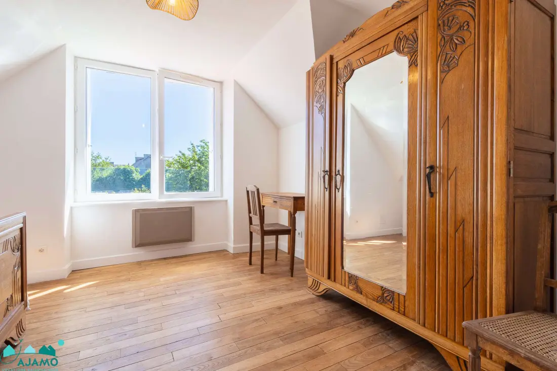 Residence 215-plural